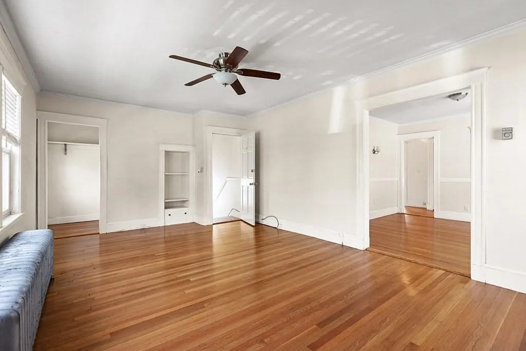2 bed, 1200 sqft, $2,800 — Photo 2