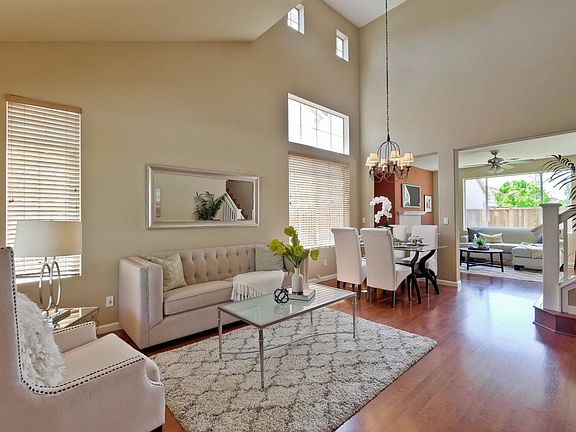 5th image of 3289 Sandpebble Dr