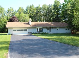 980 W Canal Dr, Cheboygan, MI 49721