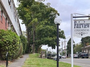 15 Fairview Dr APT 2, Danbury, CT 06810