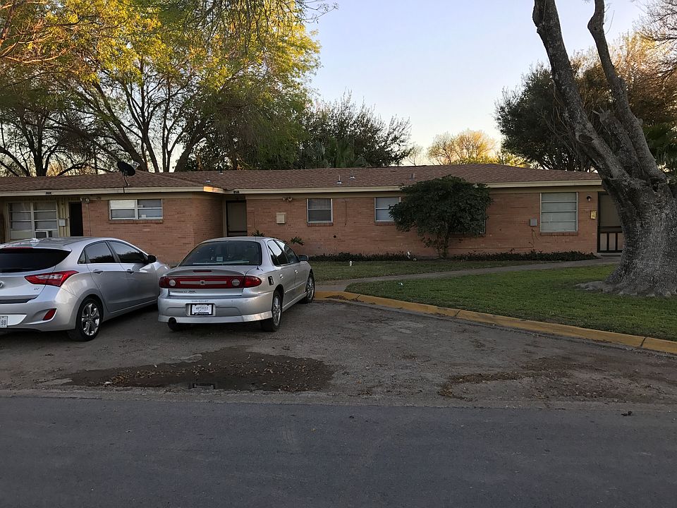 2nd image of 2100 N Broadway St #1