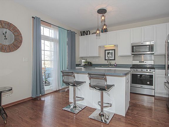 4th image of 2930 Glacier Way Unit F