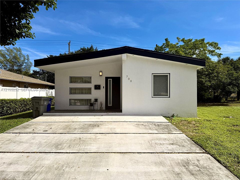 1st image of 700 NW 17th Ter