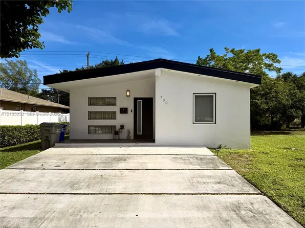 700 NW 17th Ter, Pompano Beach, FL 33069