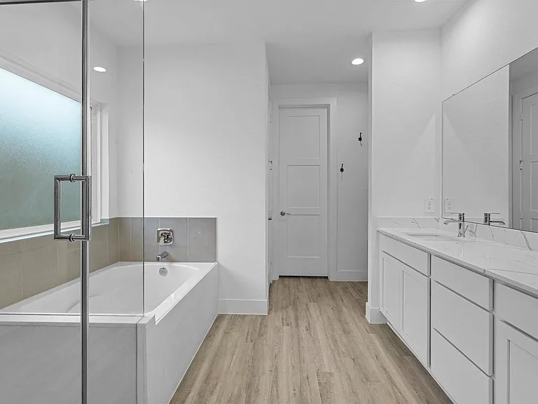 14217 Savage River Ln — Photo 24