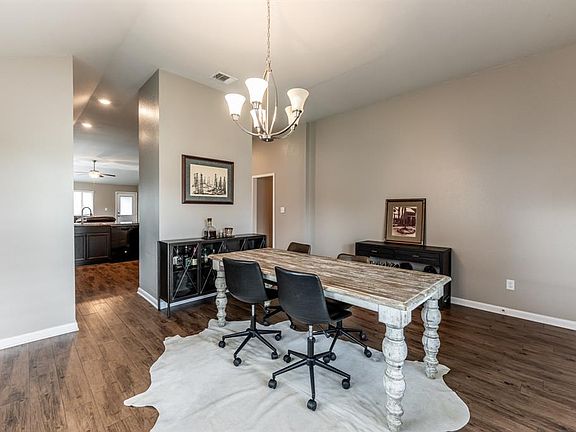 4th image of 109 Red Deer Way