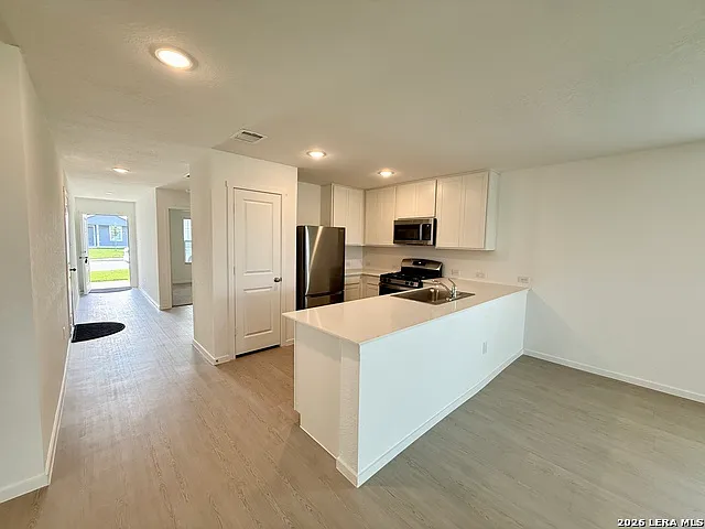 3179 Dispatch Dr — Photo 3