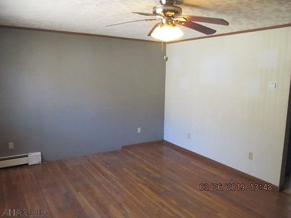 5th image of 291 E Carroll St