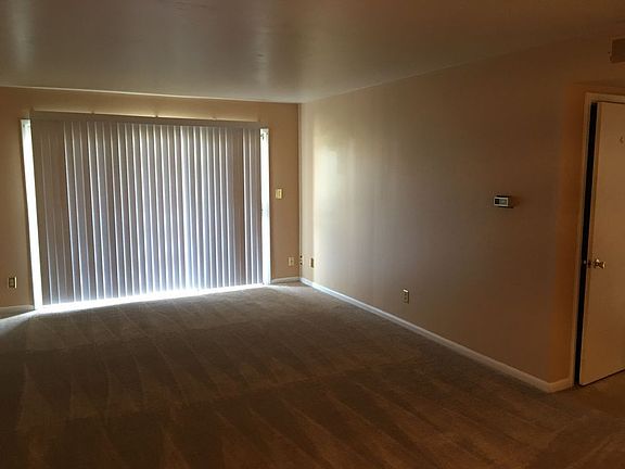 3rd image of 2817 N O'Henry Blvd #O