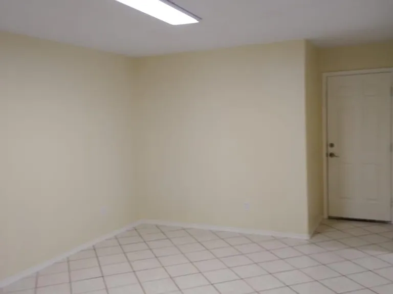 3084 S Buckingham Ct #1 — Photo 9