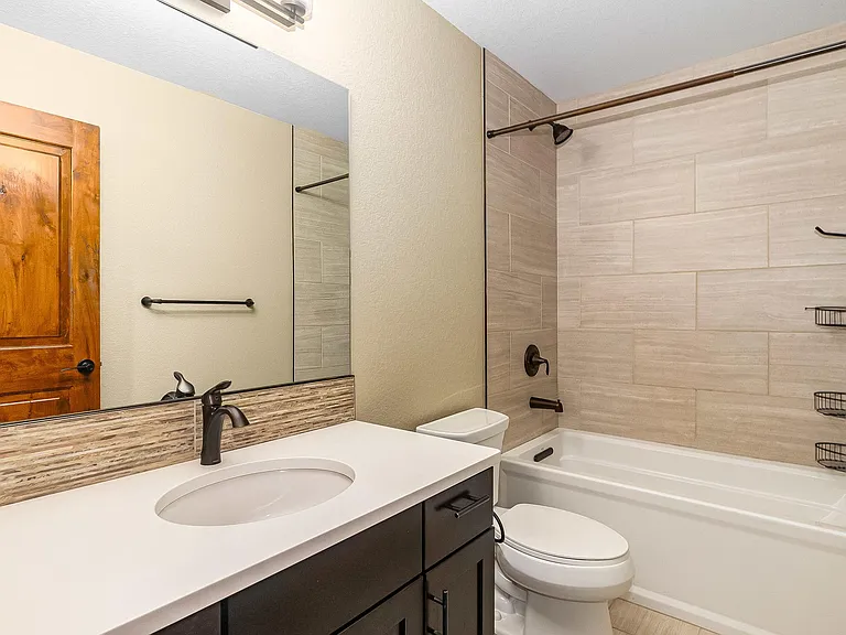 851 Baum St #C — Photo 7