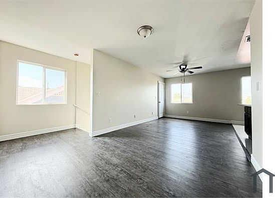 2nd image of 846 W 55th St