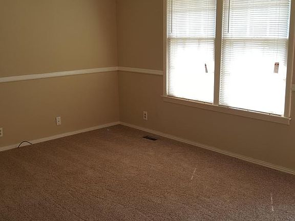 New carpet and Freshly painted