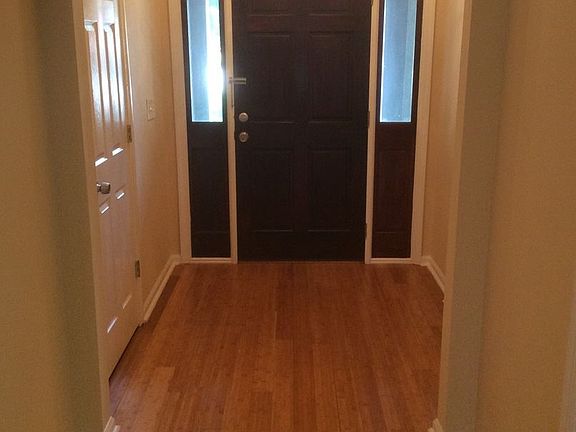 3rd image of 320 Lee Road 997