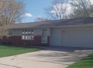 1325 Ponderosa Ave, Green Bay, WI 54313