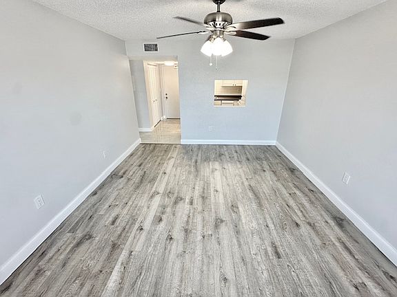 5th image of 4400 1st St N Unit 211