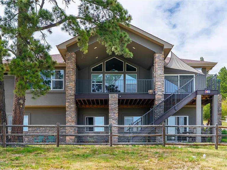 601 Pioneer Hvn — Photo 4