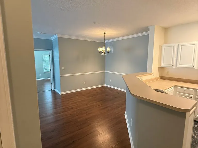 9201 Walden Park Dr — Photo 17