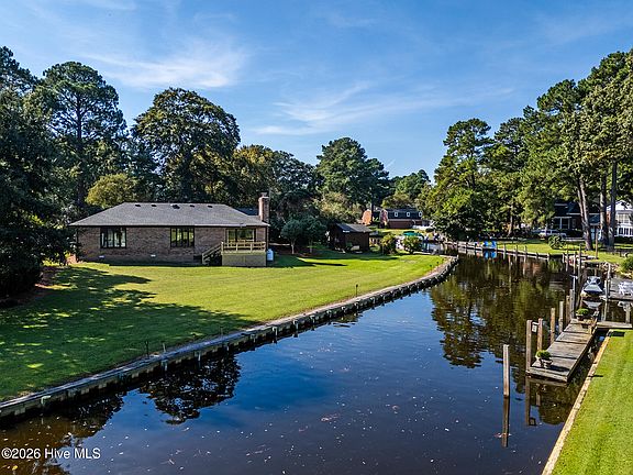 4th image of 2128 Rivershore Road