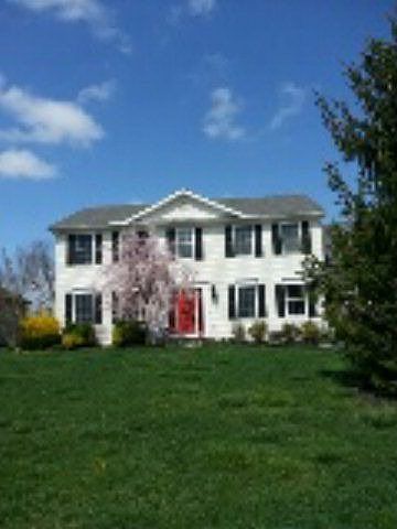 1st image of 812 Golfview Dr