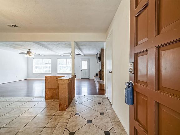 3rd image of 16330 David Glen Dr