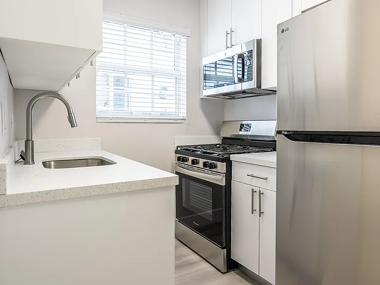 2418 Flamingo Dr #7 — Photo 22