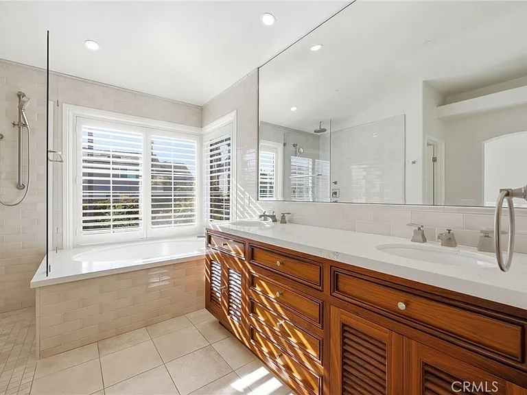 733 Avenida Azor — Photo 30