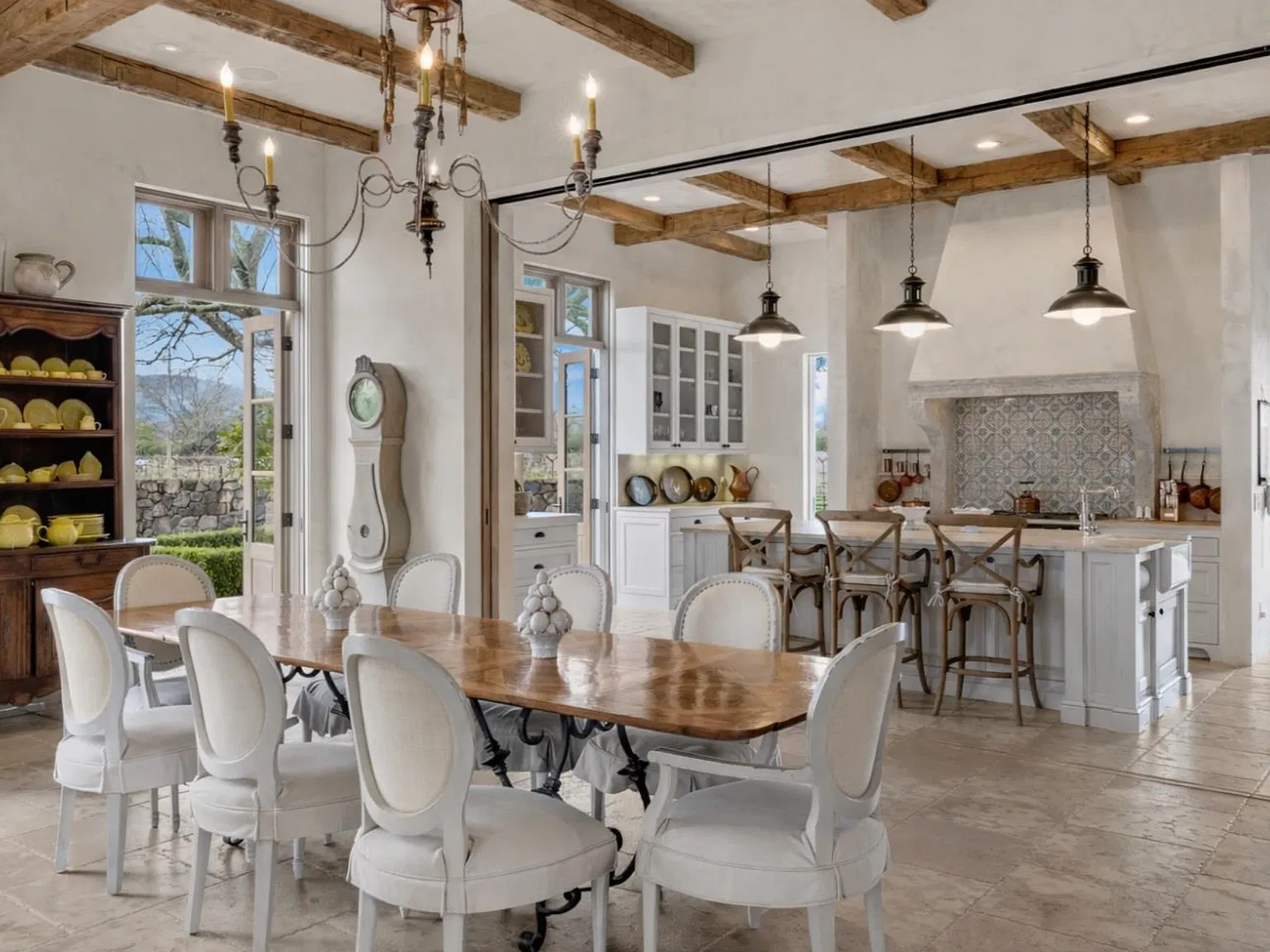 6 bed, 5268 sqft, $50,000 — Photo 4