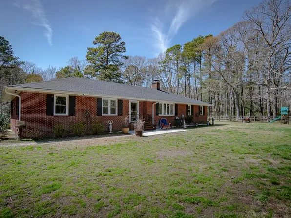 4460 Masden Gut Ln, Machipongo, VA 23405