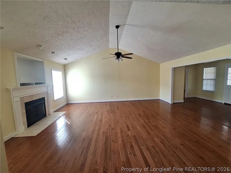 1941 Abbeydale Ln — Photo 5