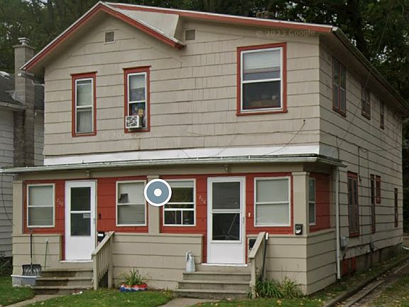 3rd image of 210 Seymour Ave