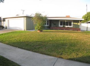 284 Bucknell Rd, Costa Mesa, CA 92626
