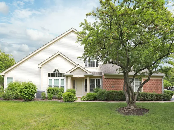 339 Ashford Cir Unit 1, Bartlett, IL 60103