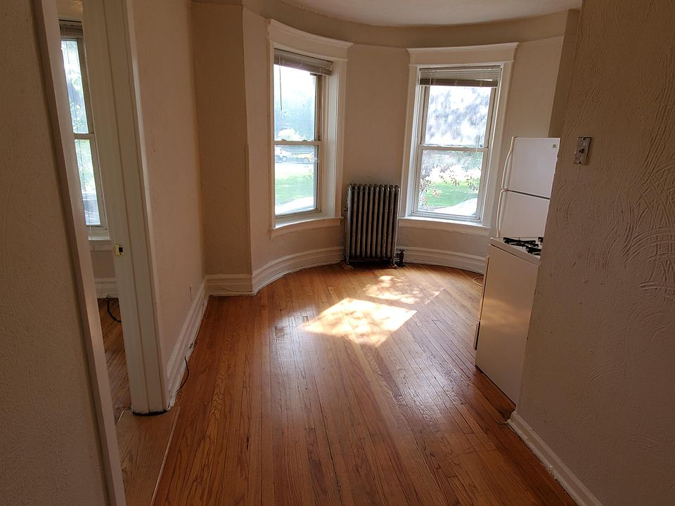 1st image of 1952 N Humboldt Blvd #106
