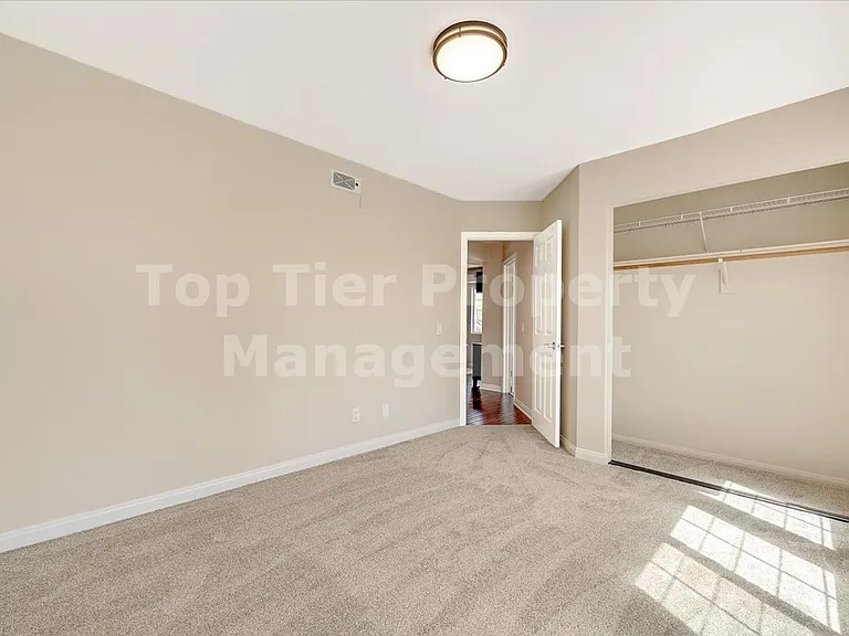 1568 Mallorca Dr — Photo 28
