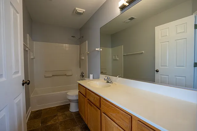 2837 Oakmont Dr — Photo 8