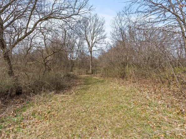 N Isett Ave, Muscatine, IA 52761