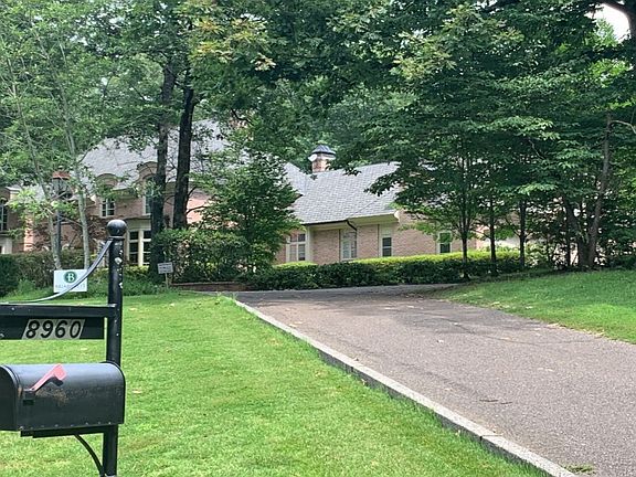 4th image of 8960 Freeman Oaks Cv