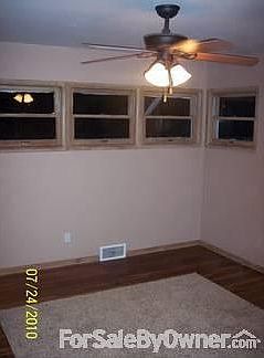 Large Bedroom with Attached Bathroom