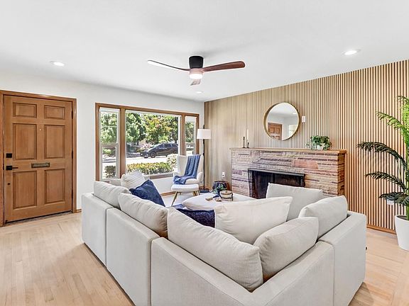 4th image of 3819 Kroy Way