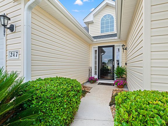 5th image of 247 Hickory Springs Ct.