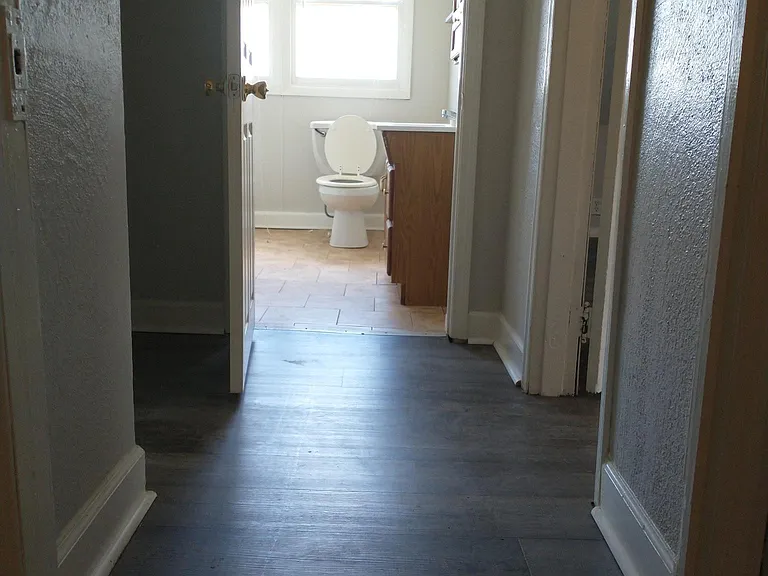 118 2nd Ave — Photo 16