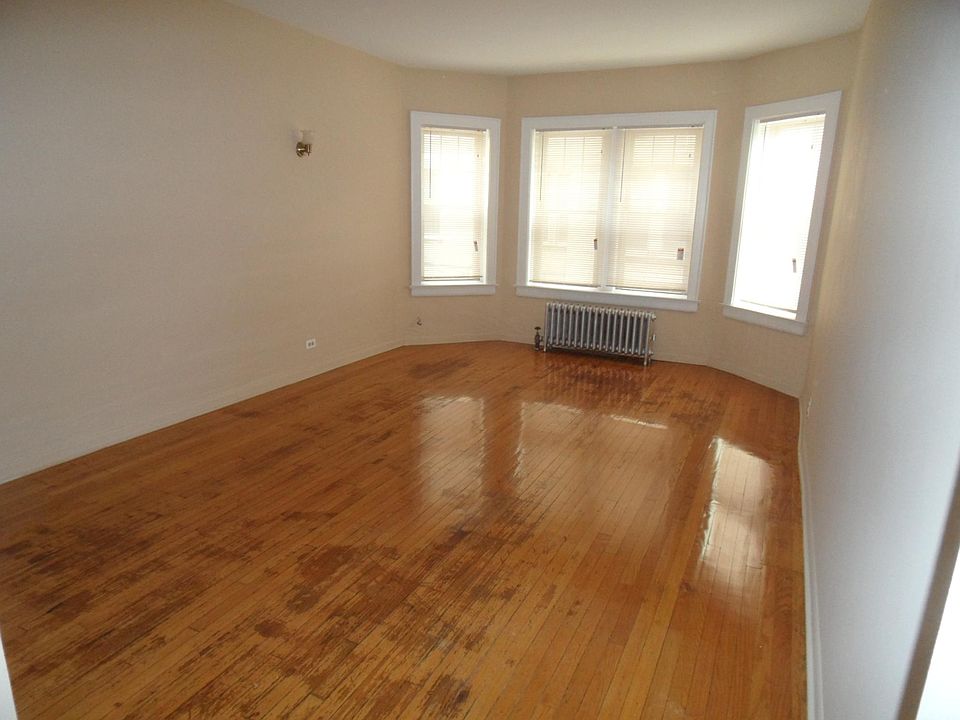 1st image of 6709 N Greenview Ave