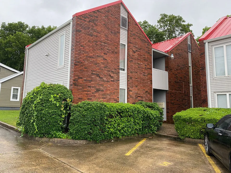 2500 S 56th St