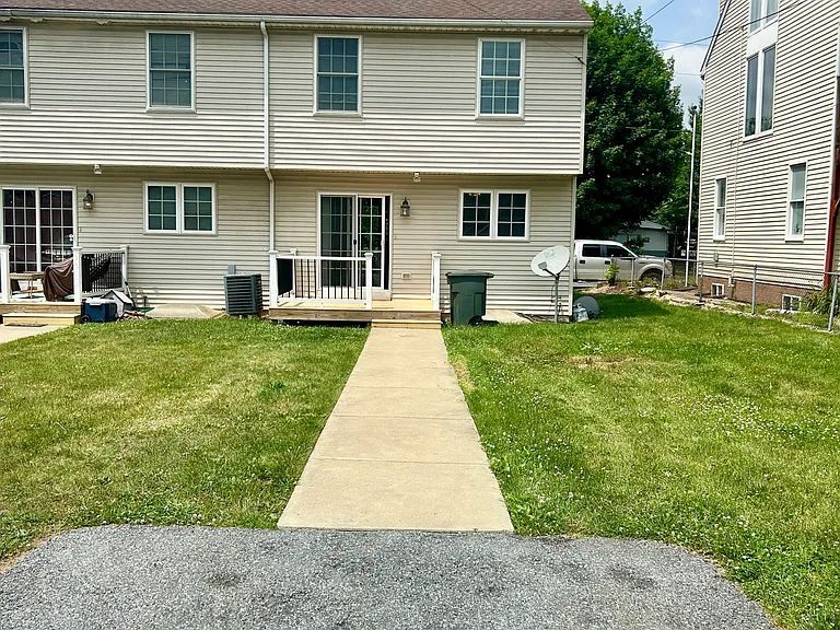 1548 Lafayette St — Photo 9