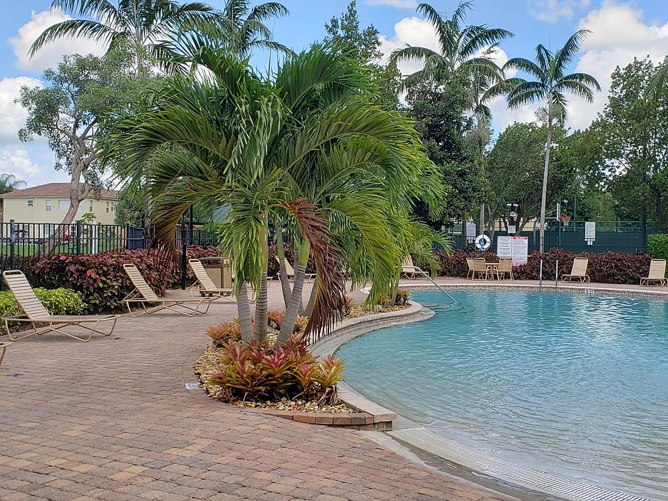 1st image of 211 Gazetta Way