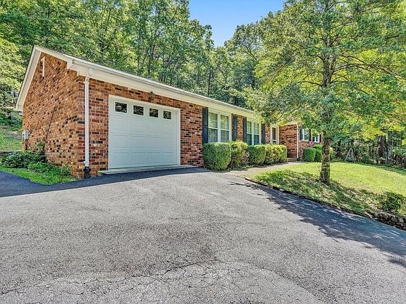 3rd image of 1542 Wanaga Way Dr
