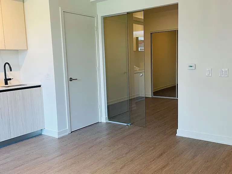 425 Front St E #302 — Photo 7