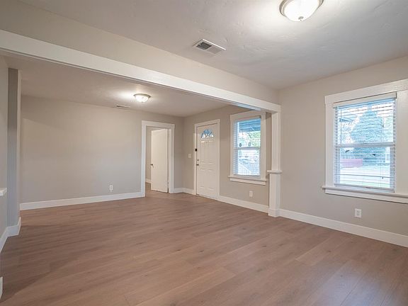 4th image of 3070 Del Paso Blvd