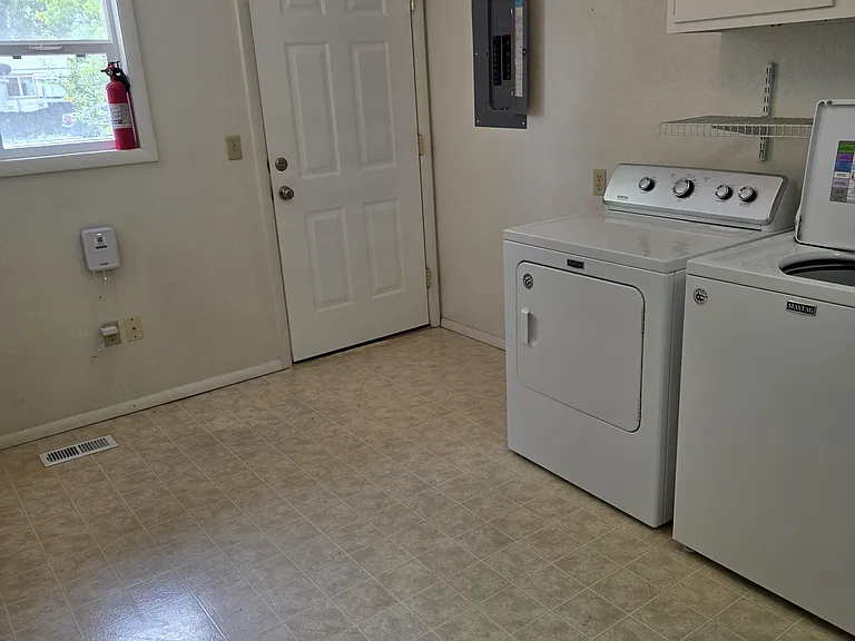 Laundry / utility room / back door